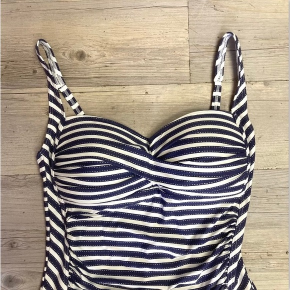 NIPTUCK SWIM One Piece Cups Adjustable Straps Blue White Stripe Lined Size 12 - Picture 3 of 10
